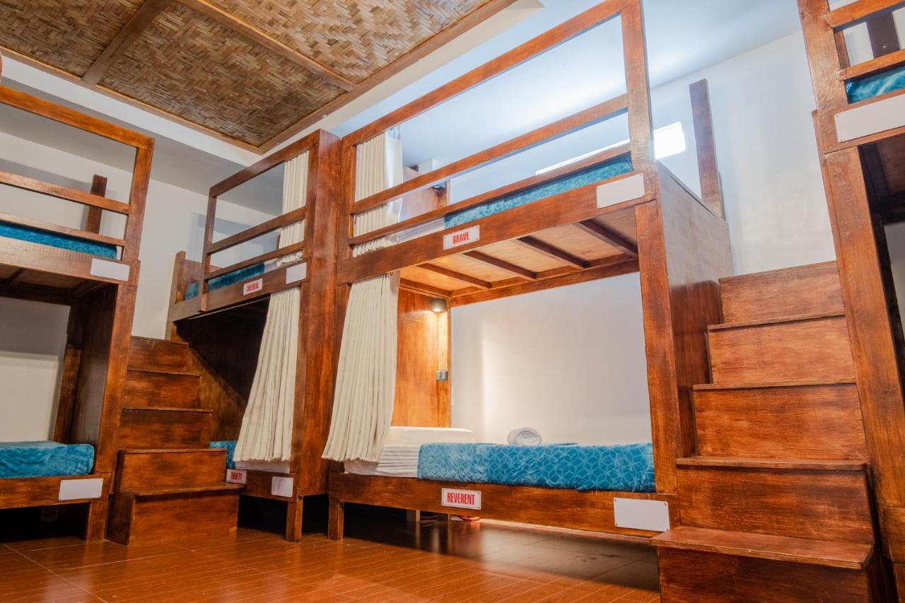 Public House Hostel マクタン エクステリア 写真
